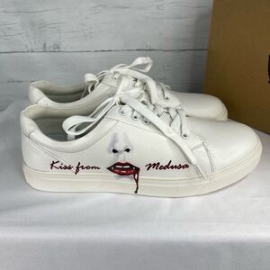 Vostey Milan Men's Kiss From Medusa Low Top White Fashion Sneakers Size 9 NWT